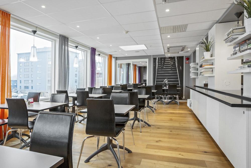 Sure Hotel By Best Western Stockholm Alvsjo Exterior photo